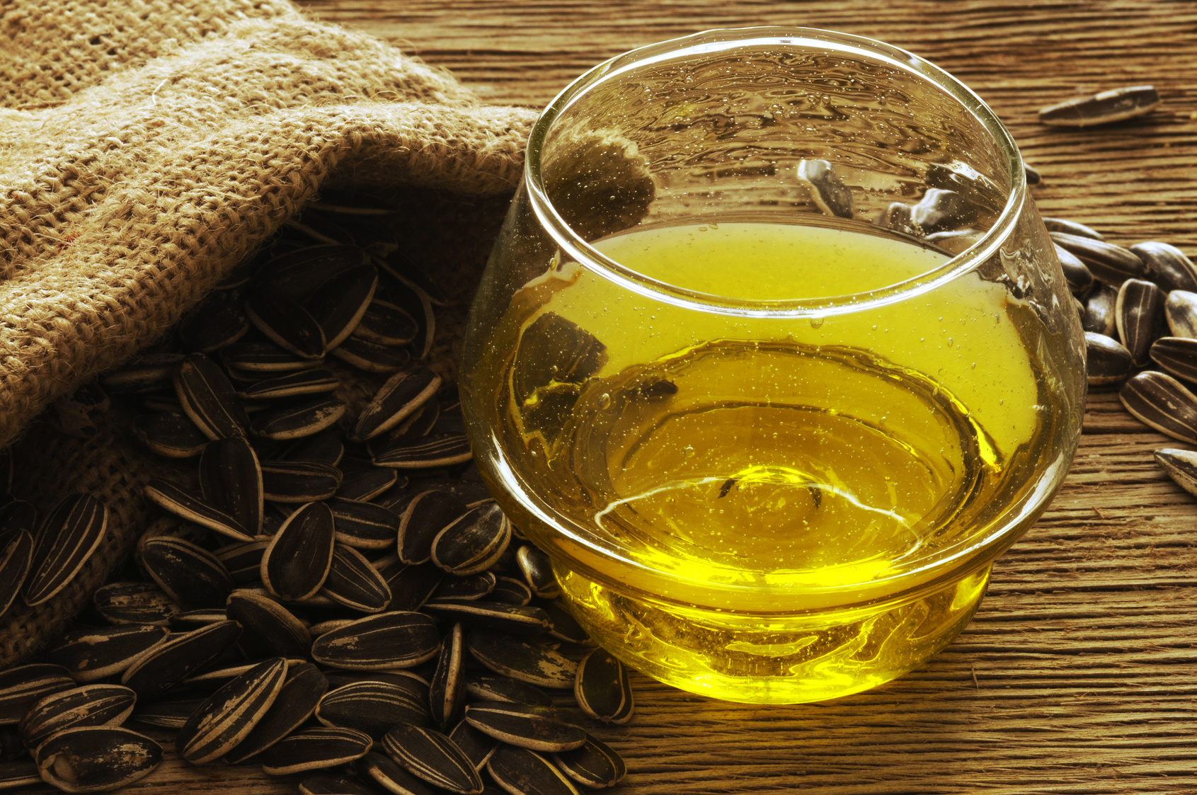 Canola, azeite, coco... Qual é o melhor óleo para cozinhar?