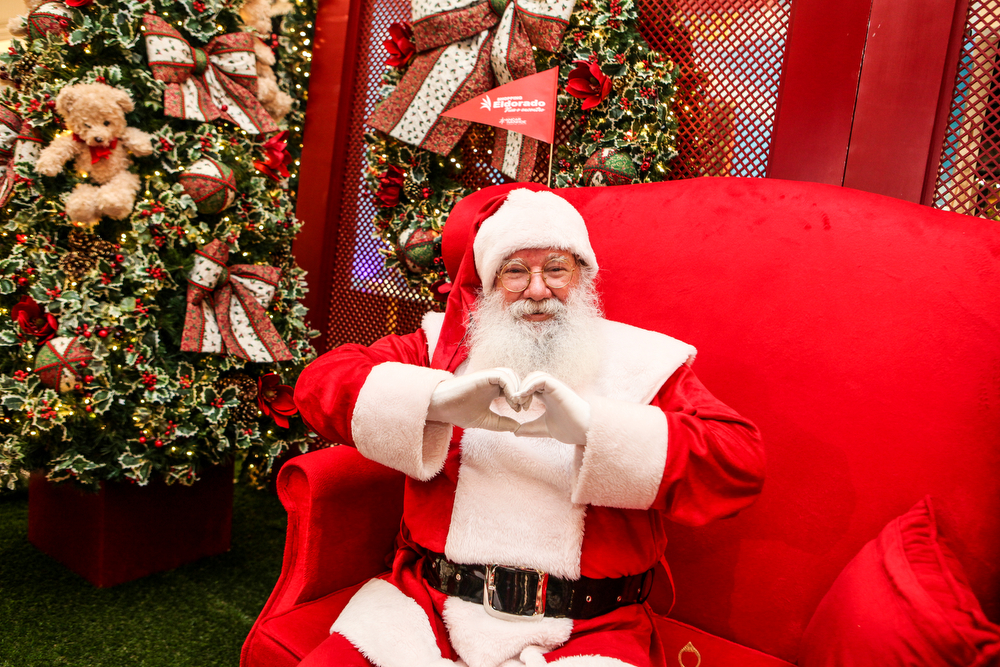 Decoração especial, Papai Noel, brincadeiras e corais marcam o Natal do  Shopping Eldorado - Guia da Semana
