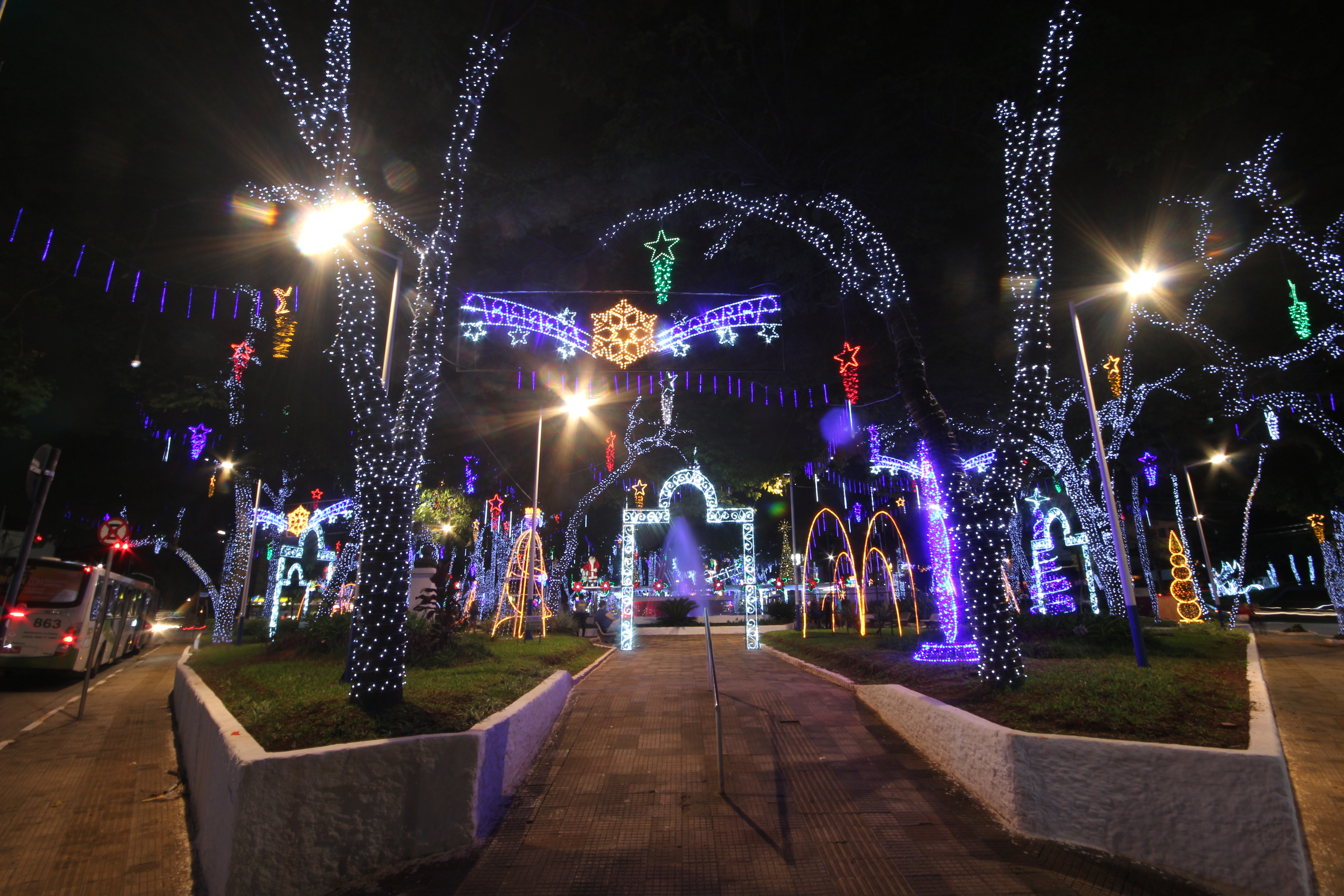 Natal Iluminado 2015 em Taboão da Serra