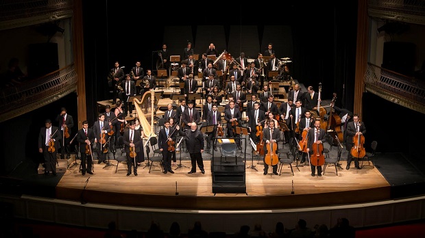 Na Cidade: Ópera da Emesp e Orquestra do Theatro São Pedro participam da programação de Natal Arte na Rua 