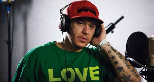 No aniversário de morte de Chorão, confira programação para relembrar o legado do Charlie Brown Jr