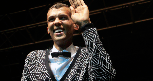 Shows: Stromae faz show-espetáculo em apresentação única em São Paulo