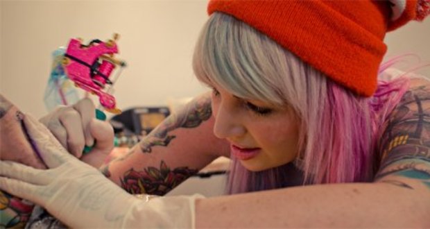 Comportamento: 6 dicas essenciais para você escolher em qual estúdio fazer tatuagem