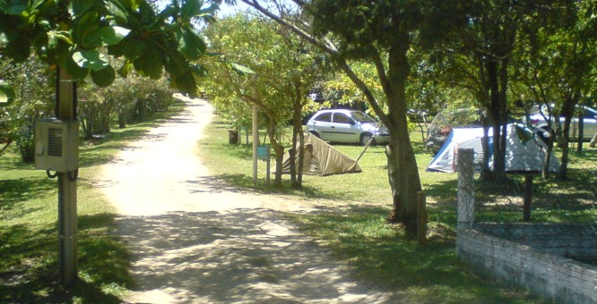 Camping Beira-Rio – Guarda do Embaú/SC