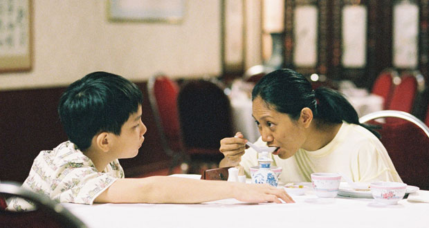 Cinema: Crítica: “Quando Meus Pais Não Estão em Casa” discute relação entre famílias e empregadas domésticas em Singapura