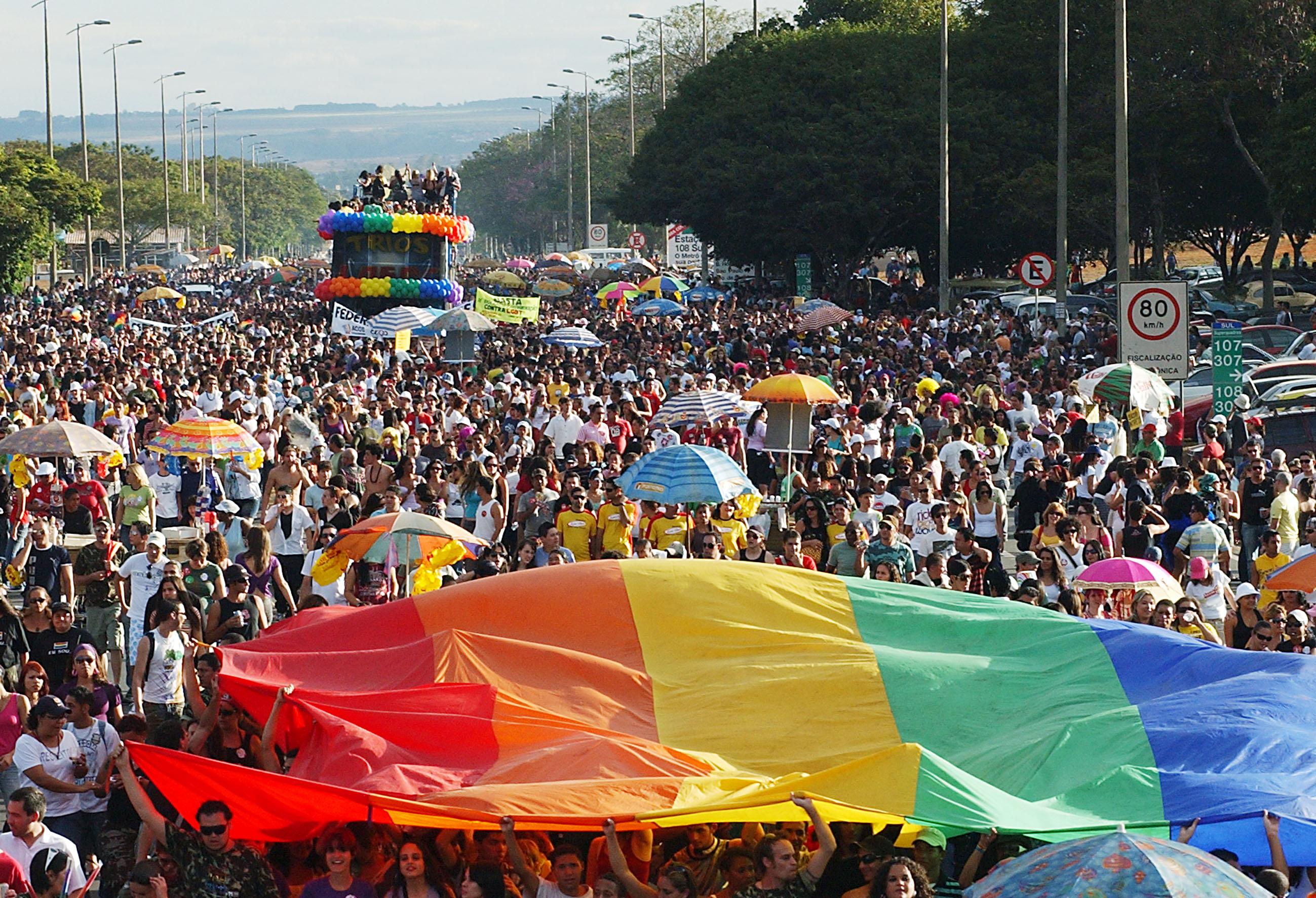 Viagens: Parada Gay 2015 em Brasília