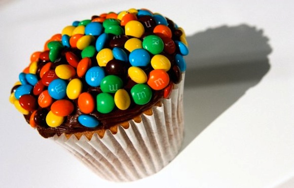 Cupcake de brigadeiro e M&M’s