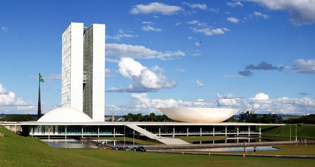 Viagens: 10 obras de Oscar Niemeyer que você tem que conhecer em Brasília