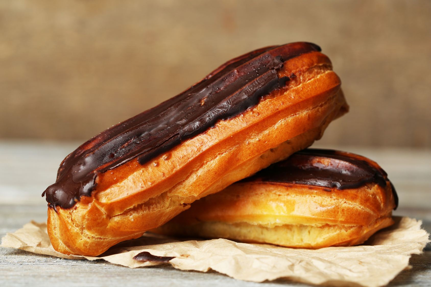 BOMBA DE CHOCOLATE (ÉCLAIR)