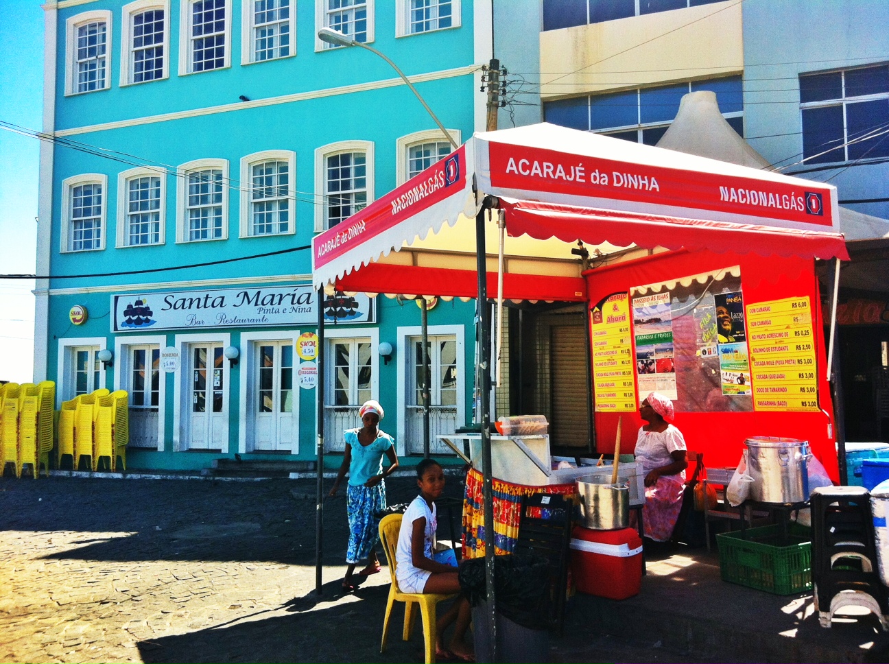 Comer acarajé