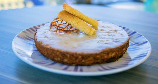 Bolo de mandioca com erva doce da Marília