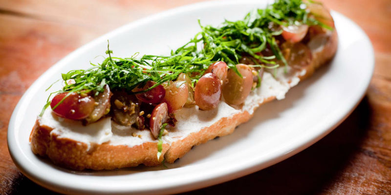 Bruschetta de Queijo de Cabra