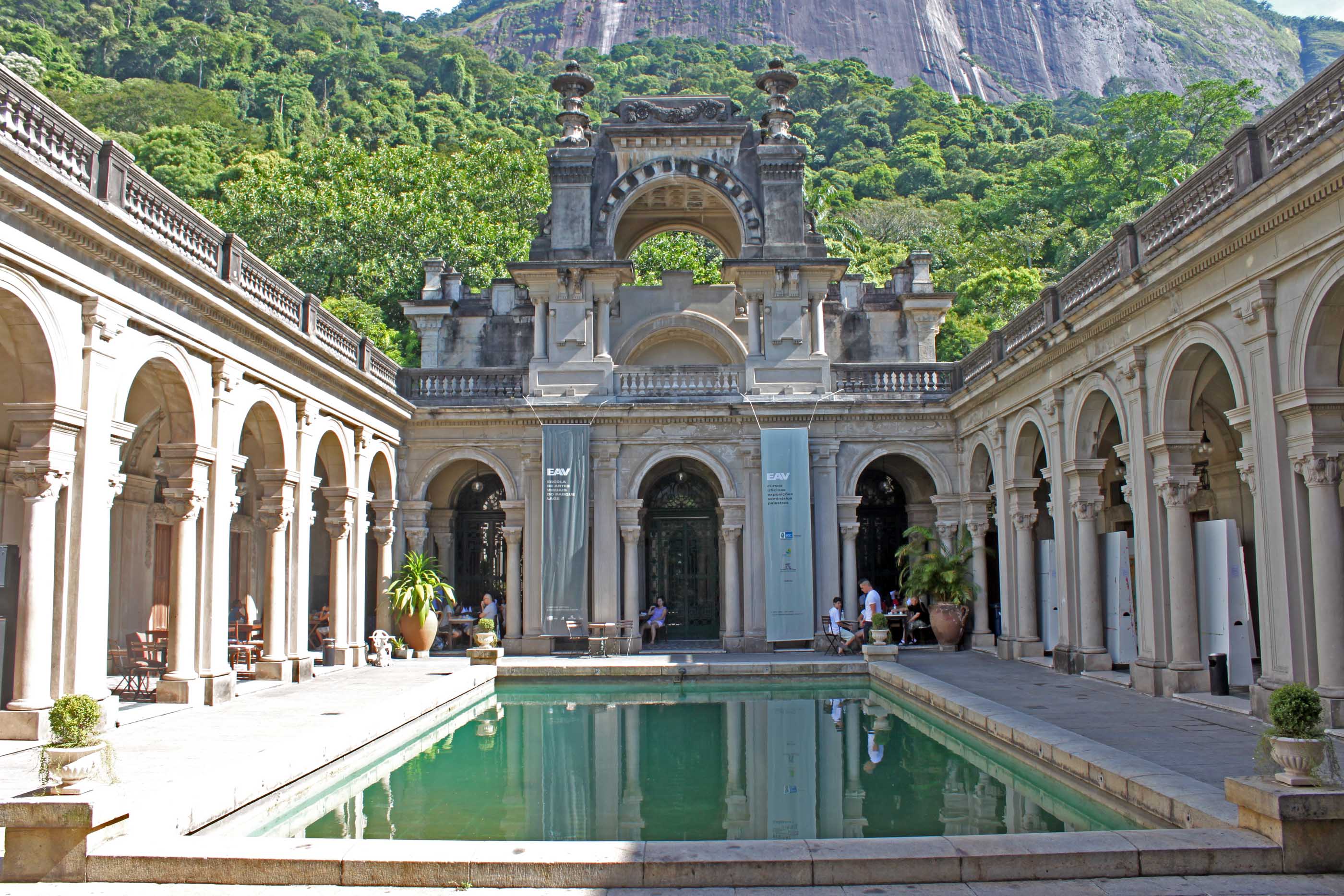 PARQUE LAGE