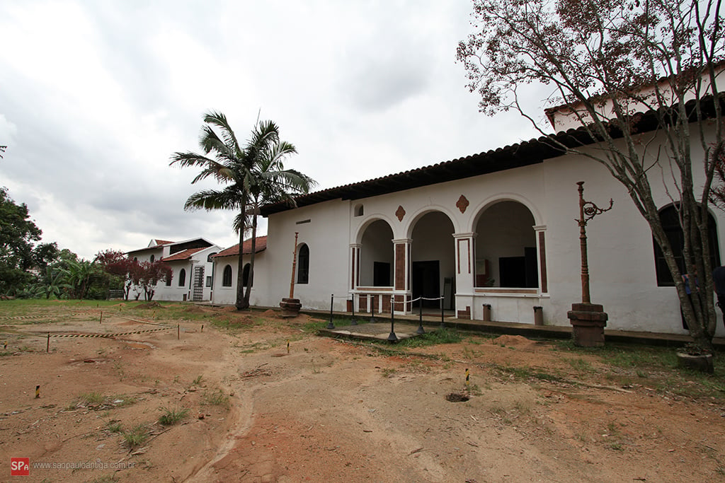 Edifício da Casa Grande do Sítio dos Morrinhos ou Chácara de São Bento