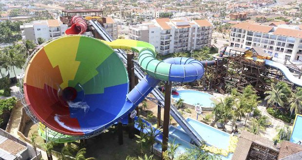 Viagens: 10 parques aquáticos para conhecer no Brasil