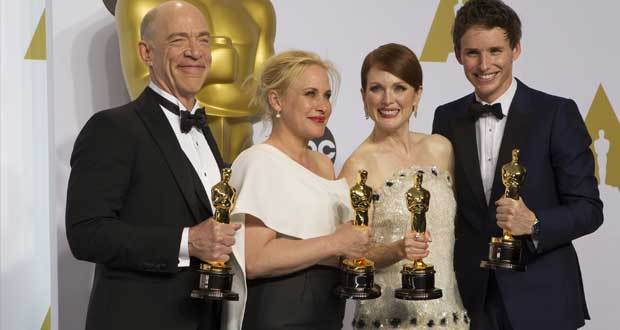 Vencedores do Oscar 2015 posam juntos