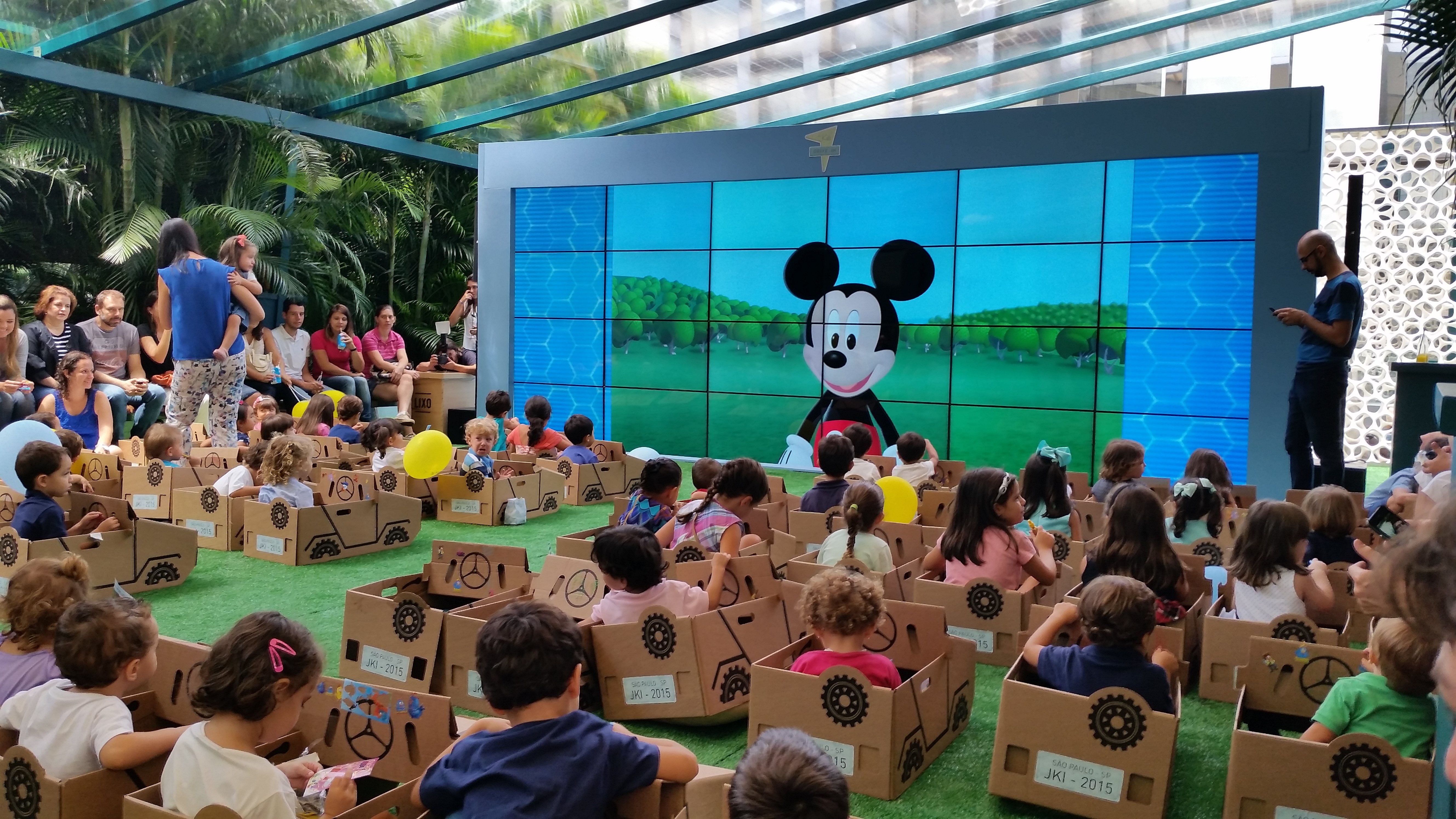 Filhos (antigo): JK Iguatemi promove cine drive-in para crianças