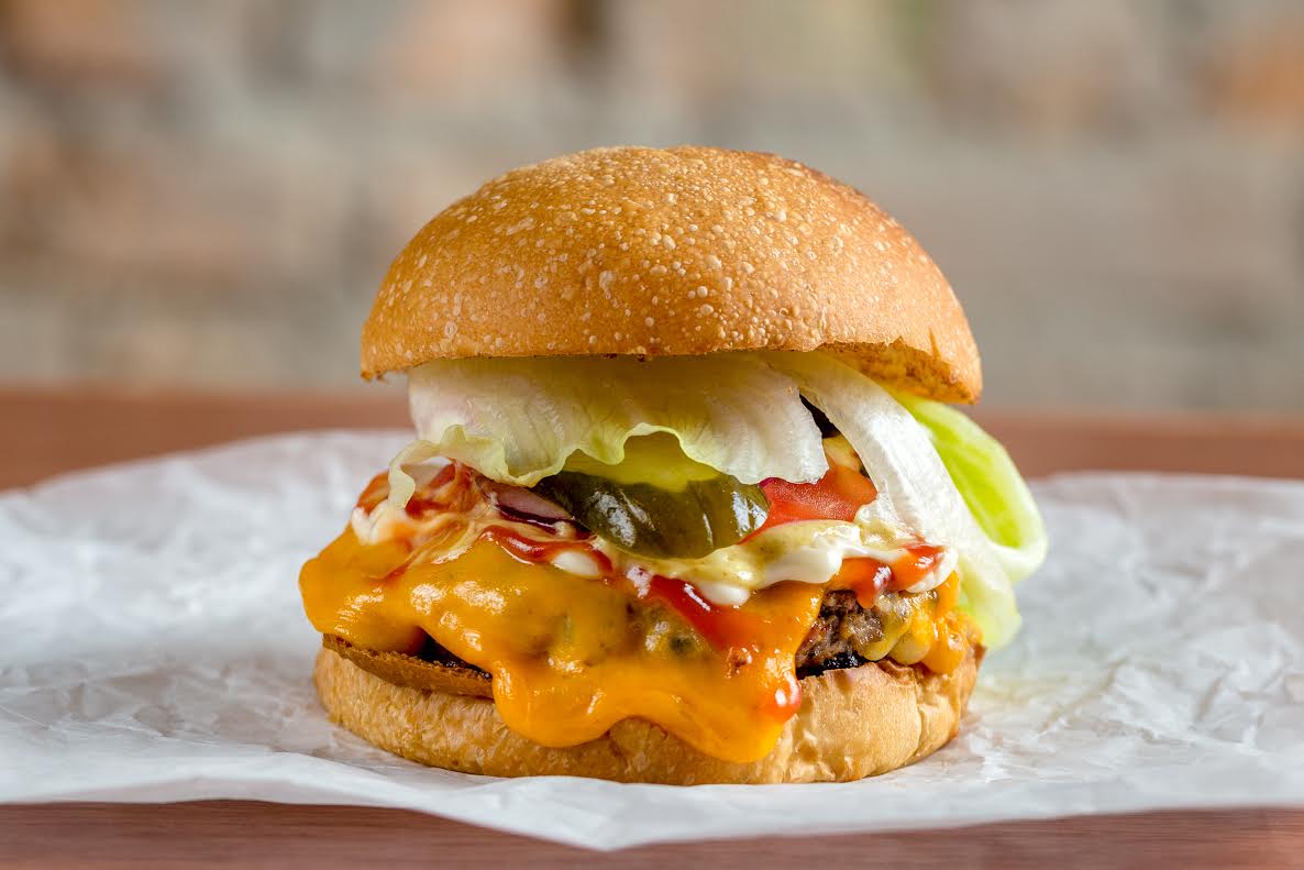 Restaurantes: burger joint inaugura nova unidade em São Paulo