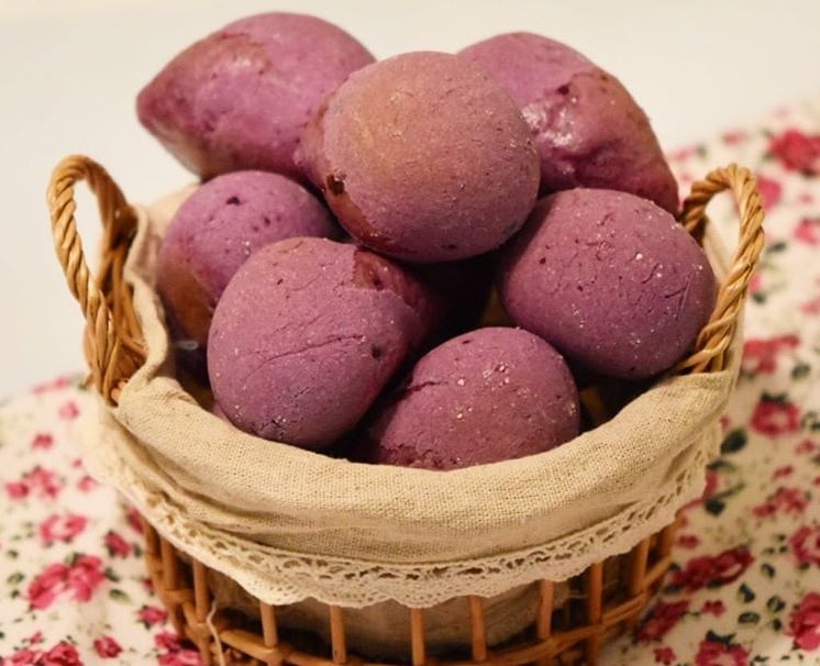 "Pão de queijo" de batata doce roxa