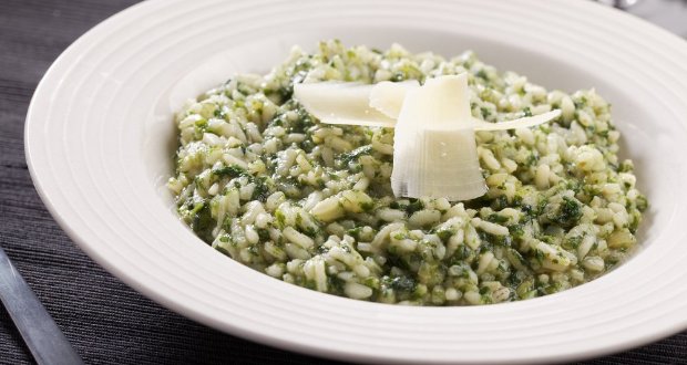 RISOTO DE CHÁ VERDE COM ESPINAFRE