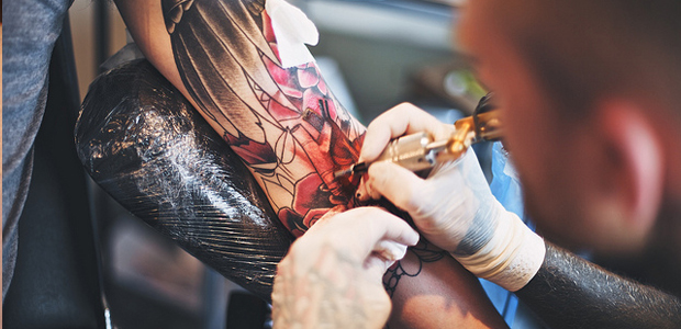 Comportamento: 12 vontades que pessoas viciadas em tatuagem têm