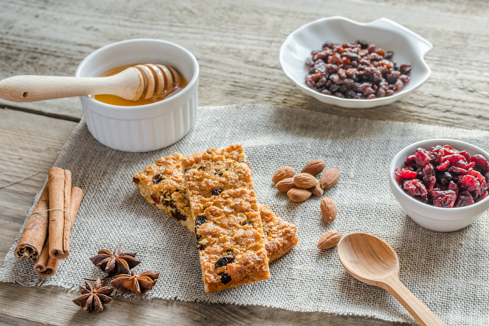 BARRA DE QUINOA COM MAÇÃ E CANELA