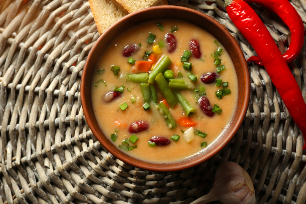 SOPA DE FEIJÃO E QUINUA