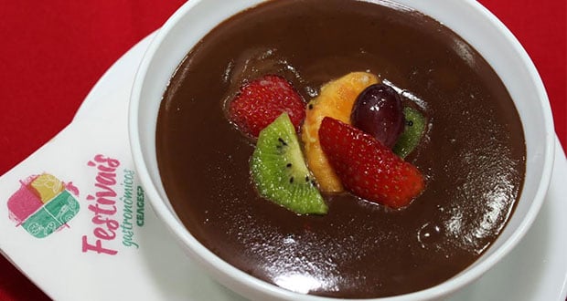 Festival da Ceagesp serve Sopa de Chocolate para o Dia dos Namorados
