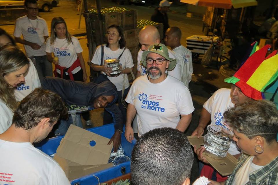 Comportamento: Campanhas de doação de agasalho para ajudar quem precisa em todo o Brasil