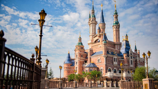 Viagens: 9 motivos que vão fazer você querer conhecer a Disney de Xangai, na China