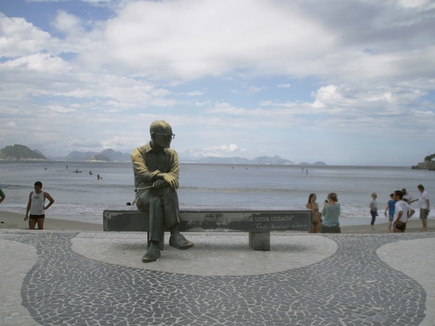 Estátua de Carlos Drummond de Andrade