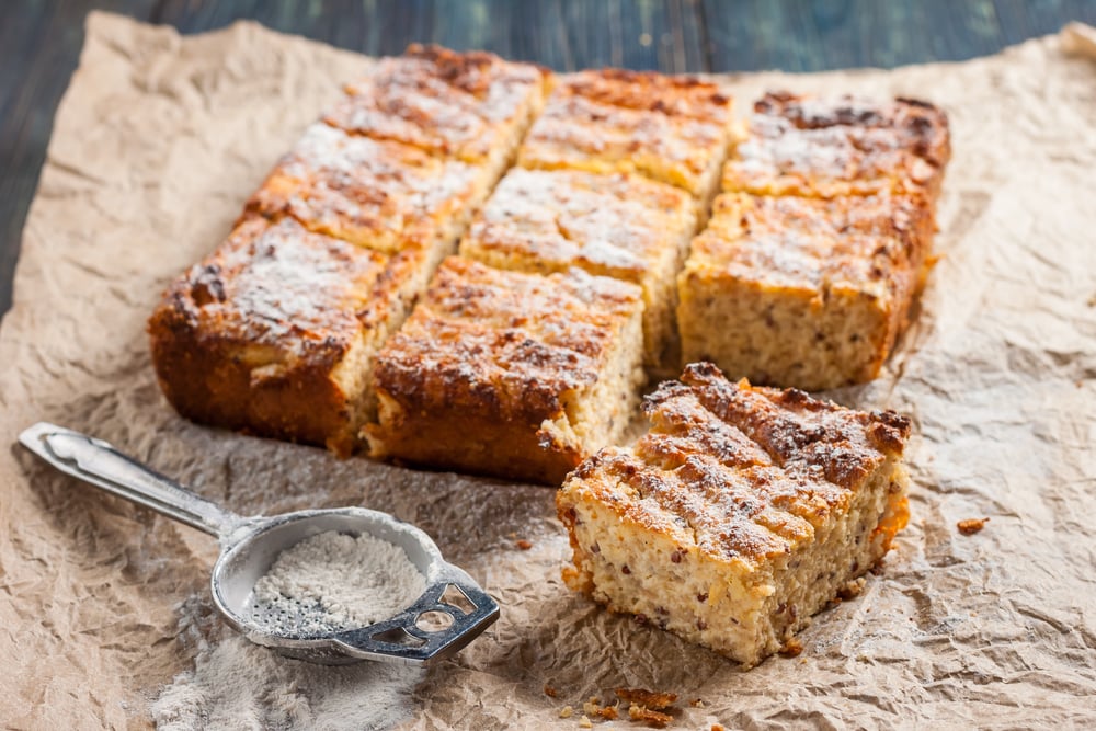 Bolo de fubá sem ovos, leite e glúten - Lactose Não