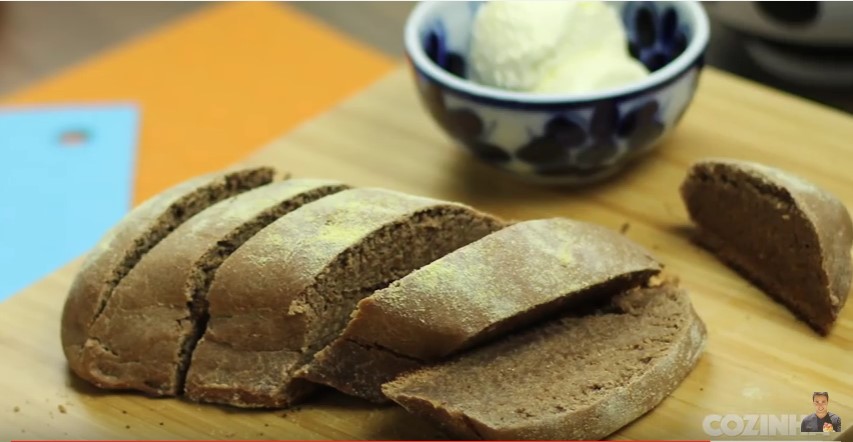 Restaurantes: Aprenda a fazer o pão australiano do Outback
