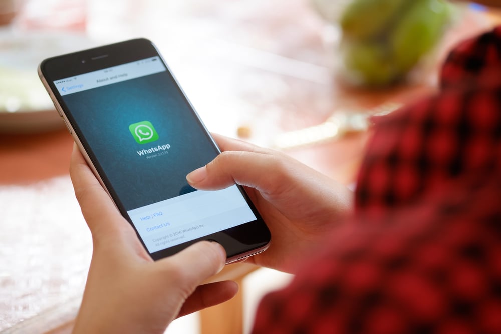 Comportamento: Aprenda a usar a nova letra "secreta" do WhatsApp
