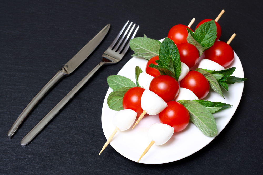 Palitos de tomate com queijo cottage