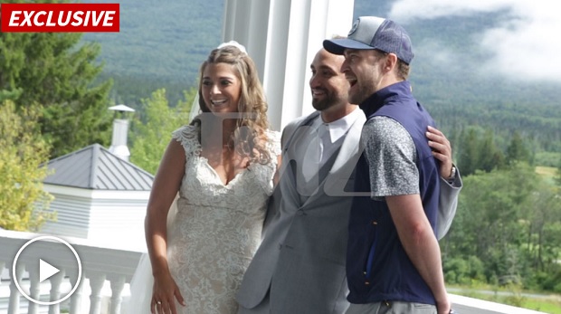 Comportamento: Justin Timberlake "invade" casamento e tira foto com os noivos