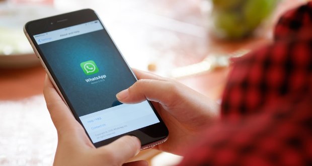 Comportamento: WhatsApp vai compartilhar dados com o Facebook; saiba como evitar