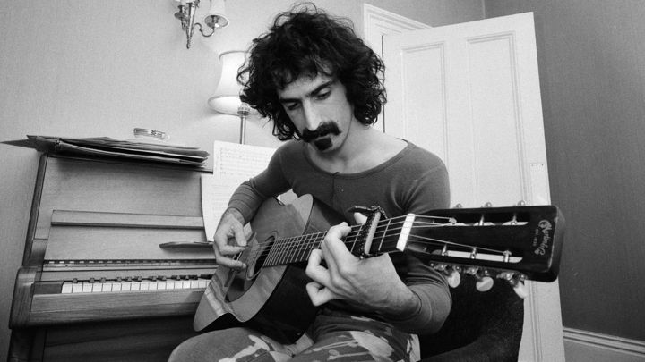 Sessão única: Eat That Question - Frank Zappa in His Own Words 