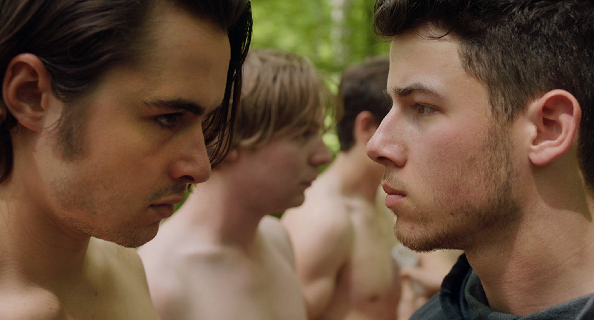 Cinema: Nick Jonas libera trailer proibido de "Goat", seu novo filme