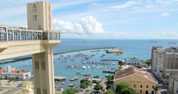 Foto do elevador lacerda-Salvador Bahia Foto Elevador Lacerda com vista para o mar